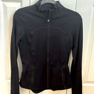 Lululemon size 6 define jacket.